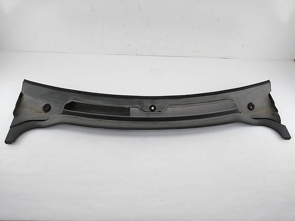 Range Rover Sport Windshield Cowl Vent Panel