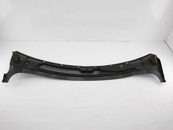 Range Rover Sport Windshield Cowl Vent Panel