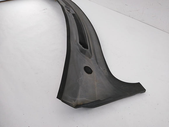 Range Rover Sport Windshield Cowl Vent Panel