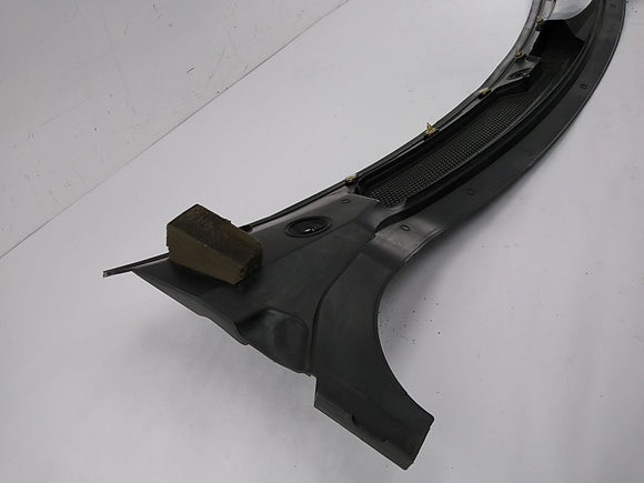 Range Rover Sport Windshield Cowl Vent Panel