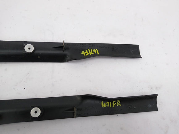 Range Rover Sport Pair Of Front Door Sill Trim Covers