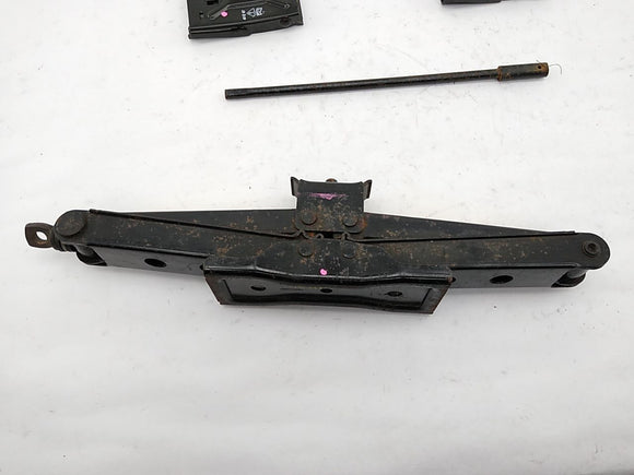 Range Rover Sport Jack With Wheel Chocks