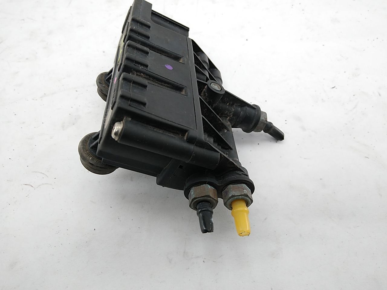 Range Rover Sport Front Passenger Right Air Suspension Solenoid Valve