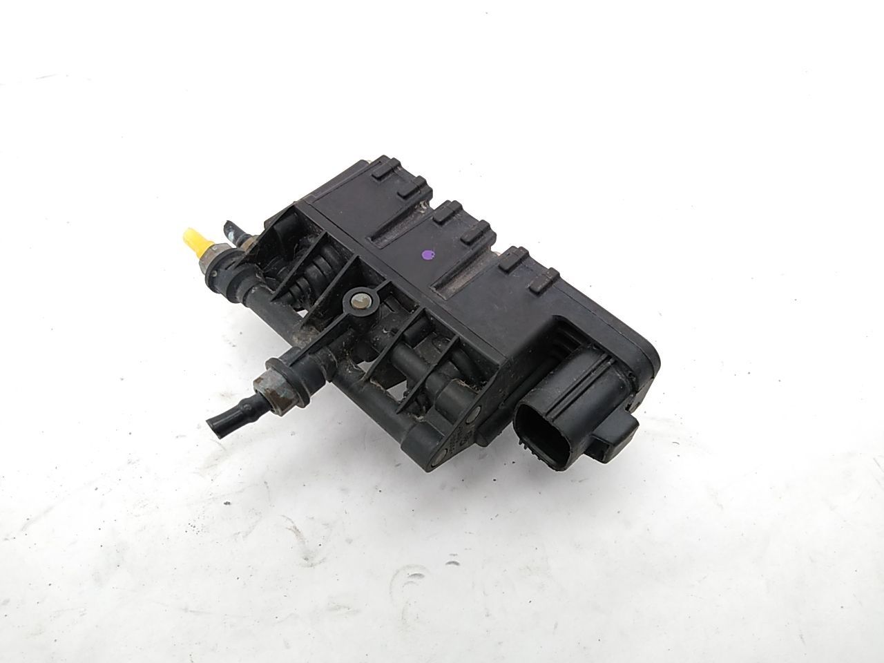 Range Rover Sport Front Passenger Right Air Suspension Solenoid Valve