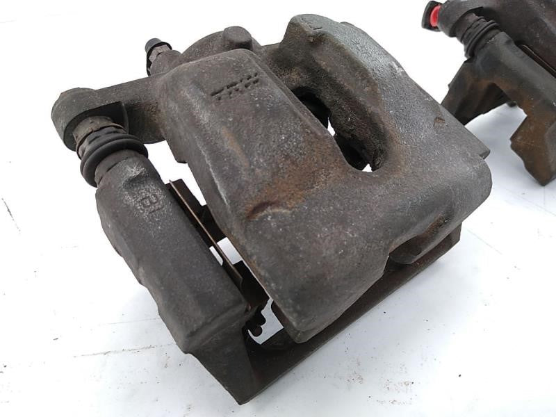 Range Rover Sport Pair Of Rear Brake Calipers