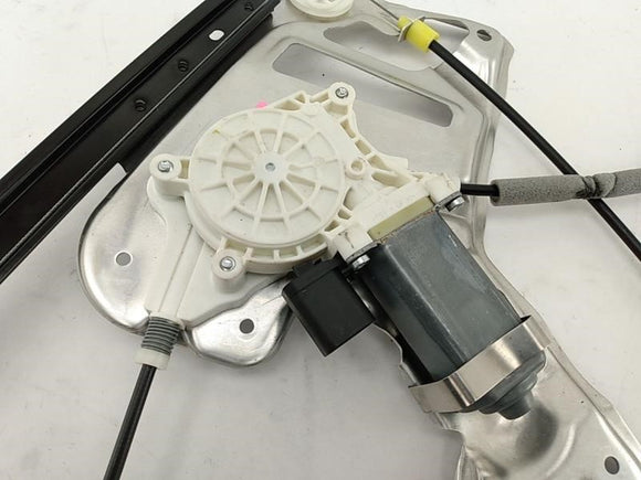 Range Rover Driver Left Front Window Regulator With Motor