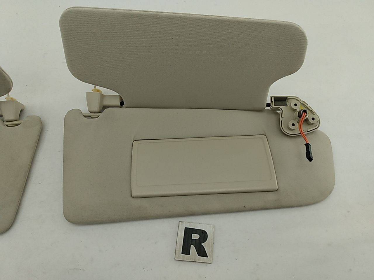 Range Rover Pair Of Sun Visor With Vanity Mirrors