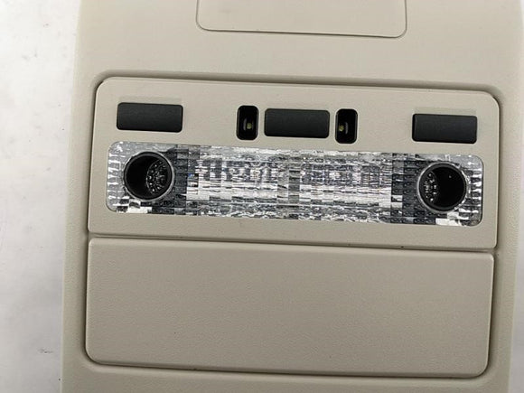 Range Rover Rear Center Dome Light