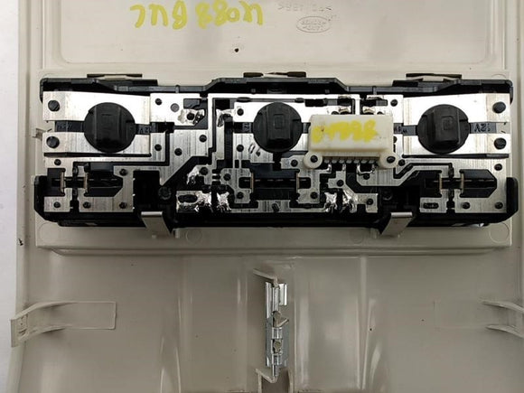 Range Rover Rear Center Dome Light