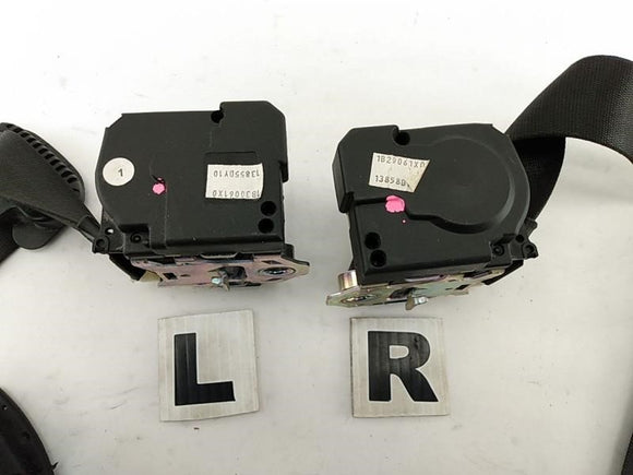 Range Rover Pair Of Front Seatbelt Retractor