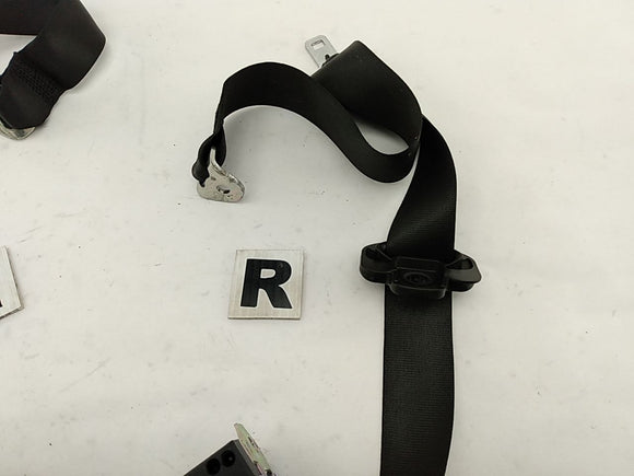 Range Rover Pair Of Rear Seatbelt Retractors