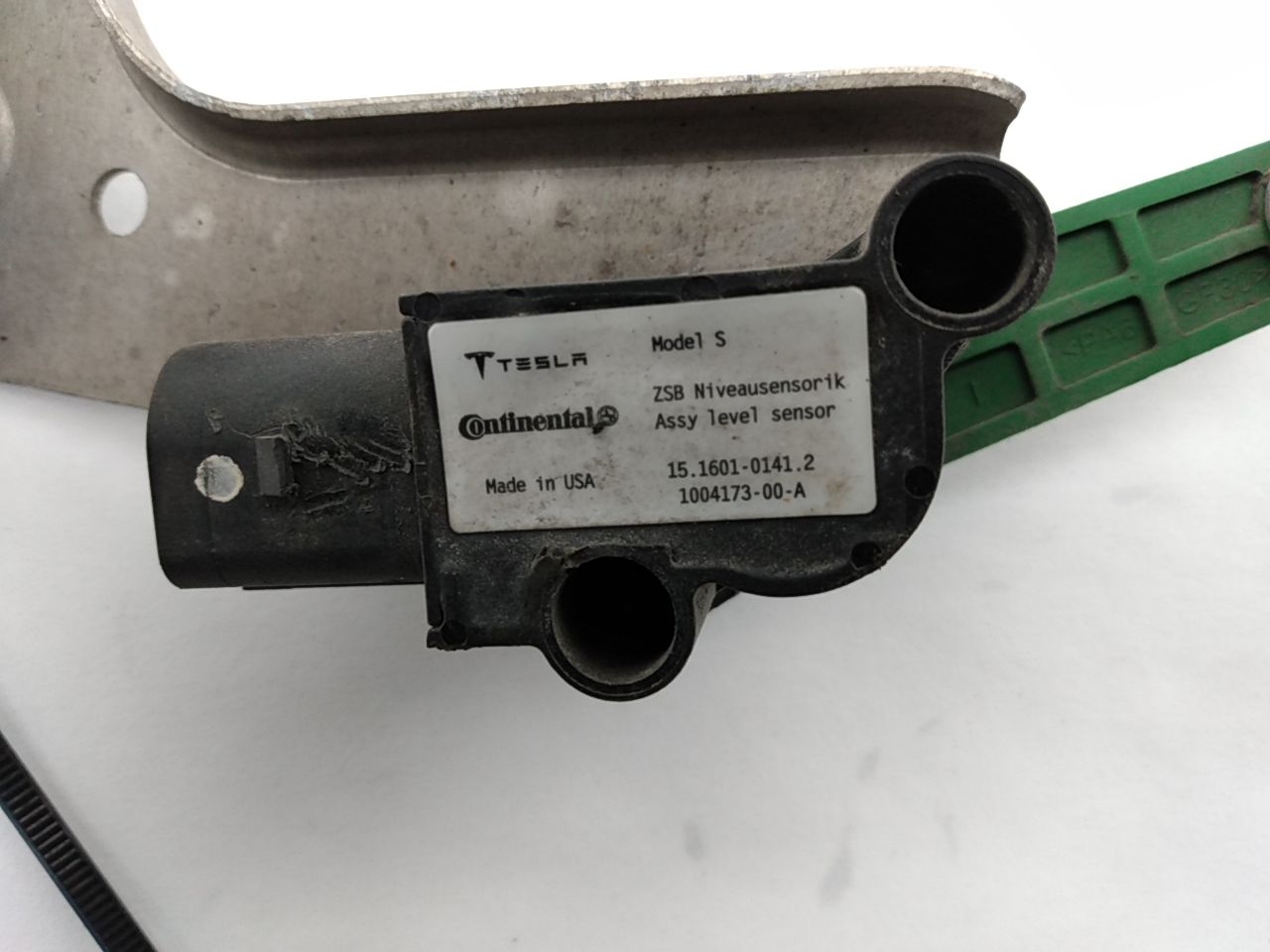 Tesla Model S Rear Air Suspension Height Sensor Assembly