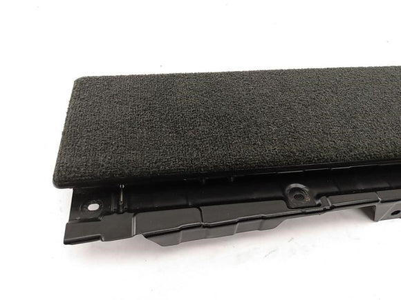 Range Rover Rear Trunk Tailgate Sill Carpet Trim Cover Panel