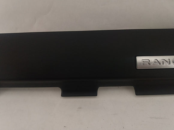 Range Rover Passenger Right Front Dash Upper Trim Cover