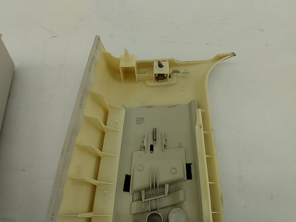 Range Rover Pair Of Rear Upper C Pillar Trim Cover