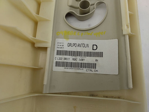 Range Rover Pair Of Rear Upper C Pillar Trim Cover