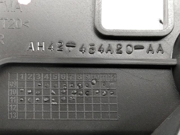 Range Rover Passenger Right Rear Trunk Storage Compartment Cover