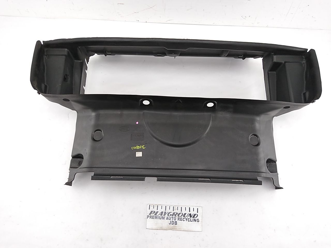 Range Rover Radiator Upper Air Guide Duct Deflector