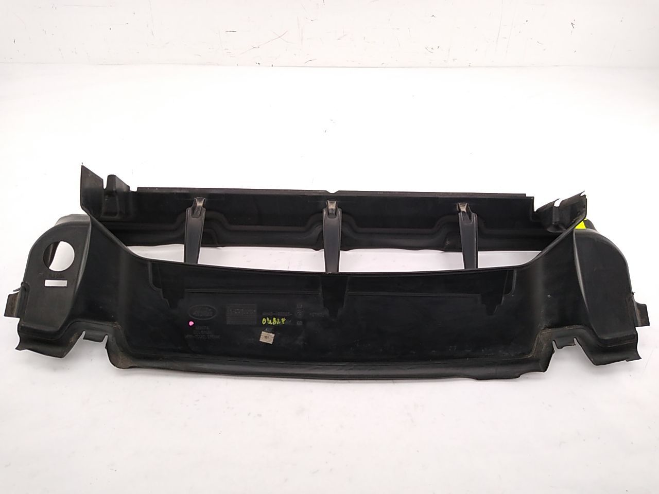 Range Rover Radiator Lower Air Guide Duct Deflector