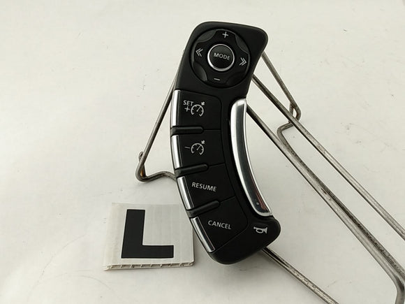 Range Rover Pair Of Steering Wheel Control Switches