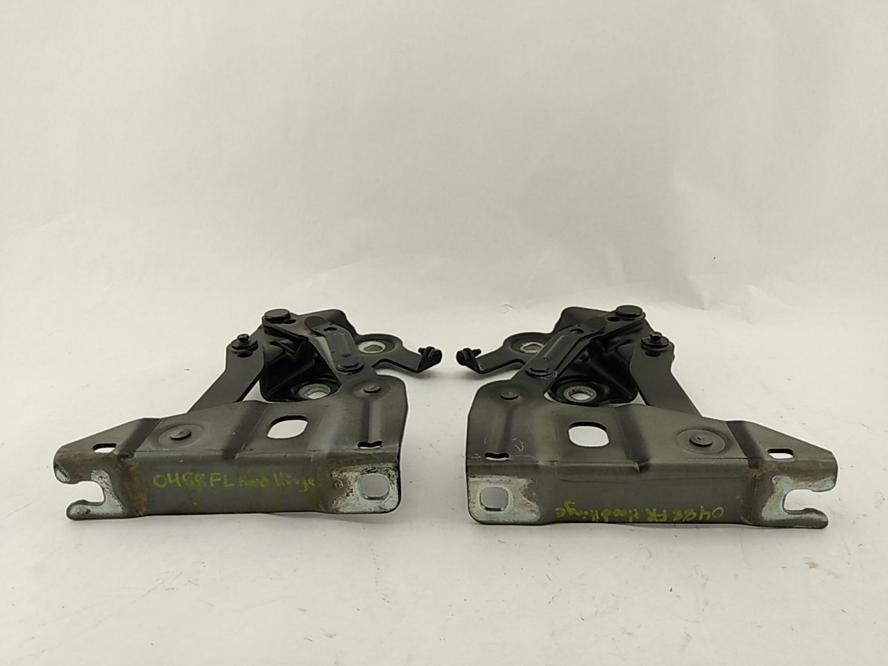 Range Rover Pair Of Hood Hinges - 0