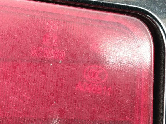 Range Rover Rear Spoiler Wing With Third Brake Lamp Light