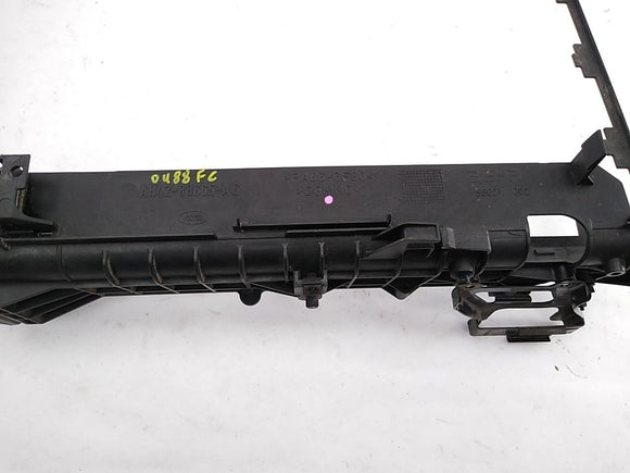 Range Rover Radiator Support Bracket Trim Bezel