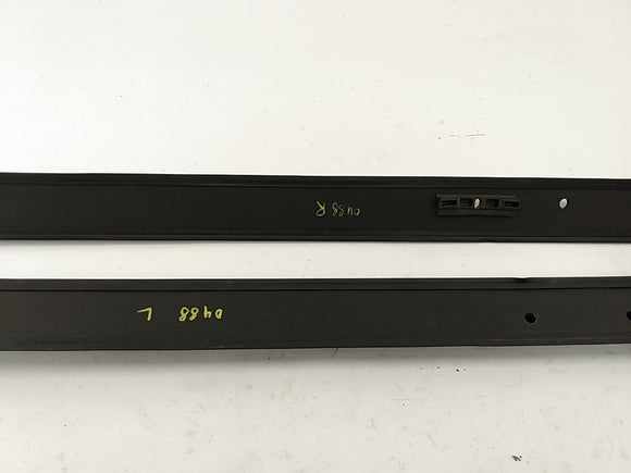 Range Rover Pair Of Roof Rail Trim Cover Panels