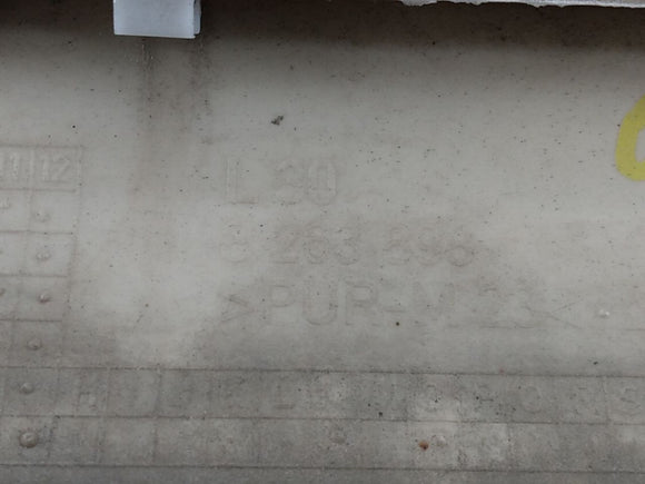 Range Rover Set Of Passenger Right Lower Side Body Molding Panels