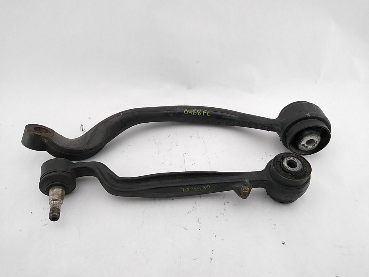 Range Rover Pair Of Front Driver Left Lower Control Arms - 0