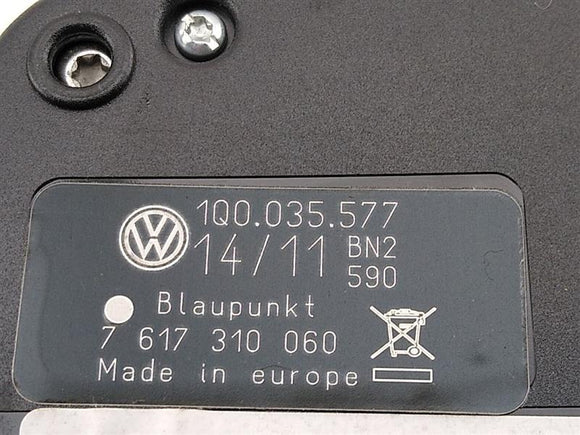 Volkswagen Eos Rear Convertible Antenna Amplifier