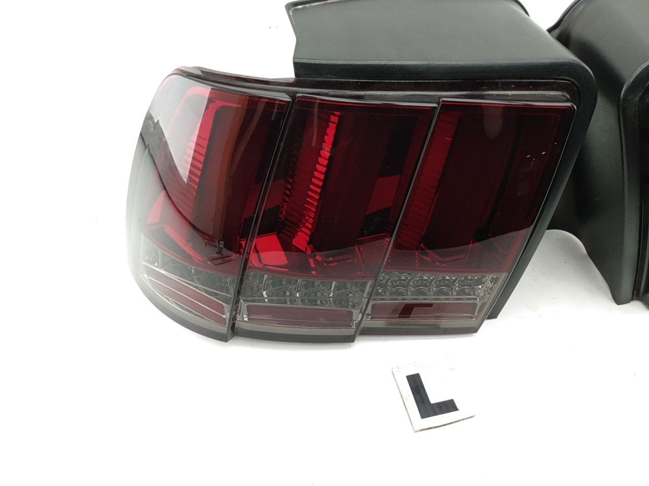 Ford Mustang Pair Of Rear Tail lights Tail Lamps