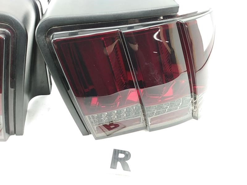 Ford Mustang Pair Of Rear Tail lights Tail Lamps