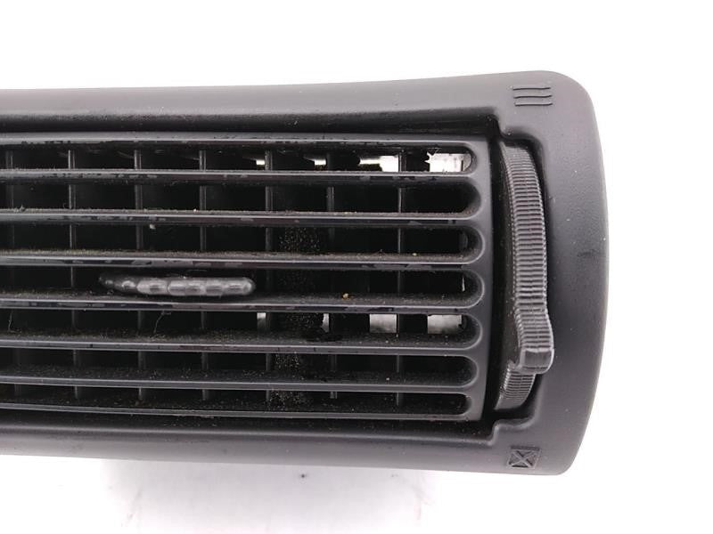 Ford Mustang Pair Of Front Dashboard AC Air Vents