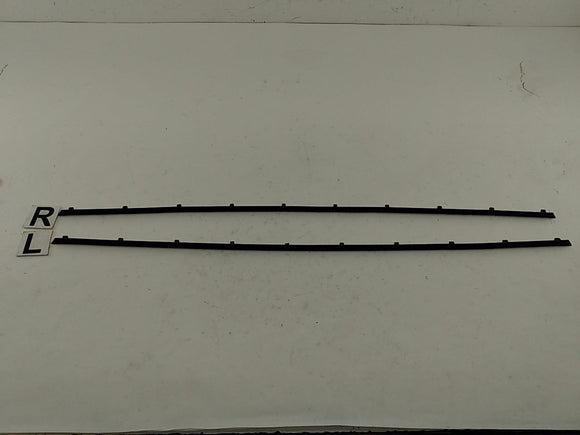 Ford Mustang Pair Of Side Skirt Rocker Molding Trims