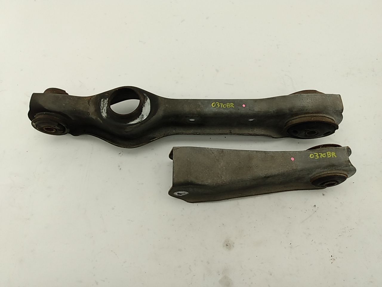 Ford Mustang Pair Of Rear Passenger Right Upper & Lower Control Arm - 0