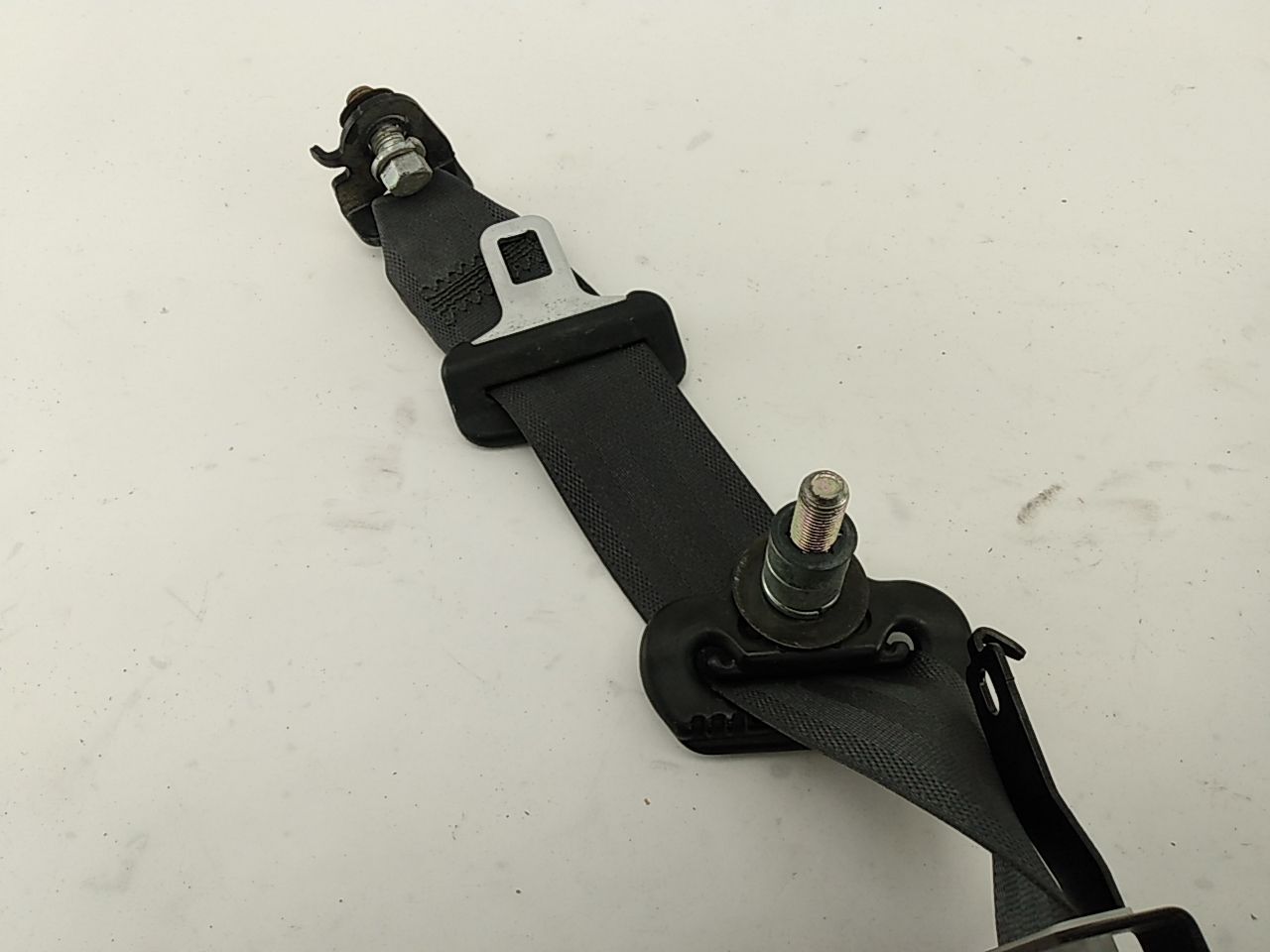 Acura RSX Pair Of Rear Seat Belt Retractors