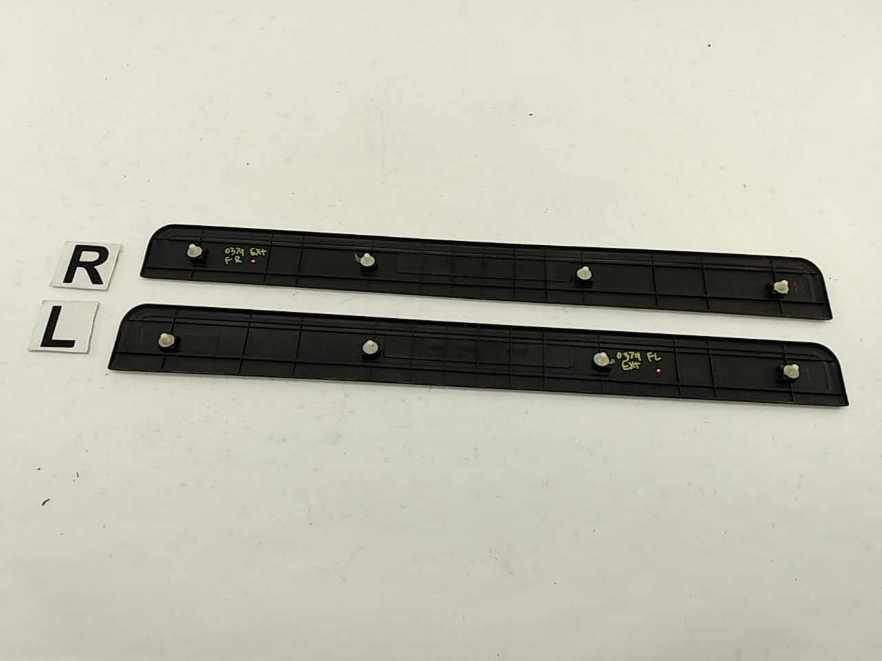 Acura RSX Pair Of Exterior Door Sill