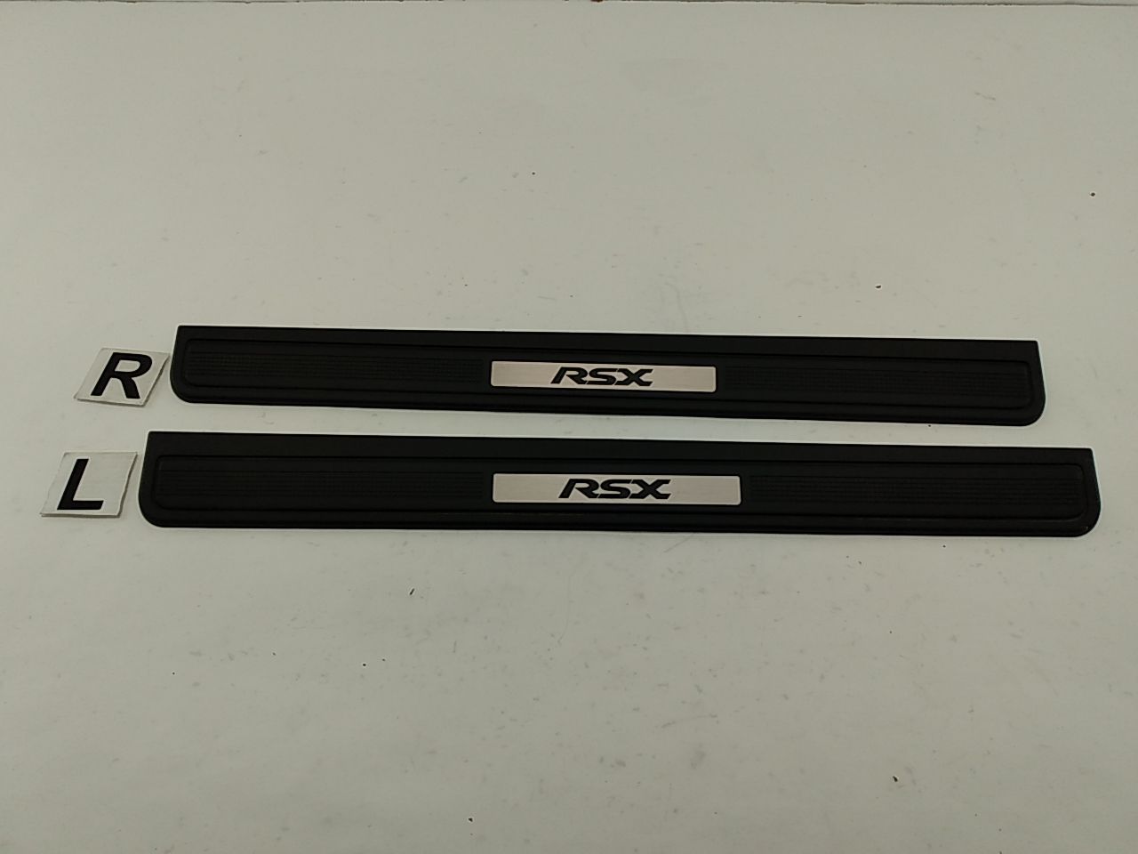 Acura RSX Pair Of Exterior Door Sill Step Plate Trims - 0