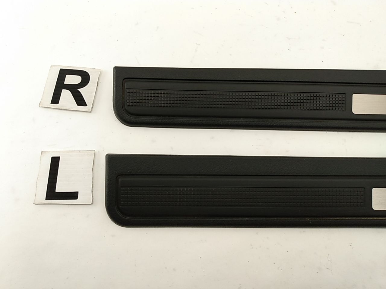 Acura RSX Pair Of Exterior Door Sill Step Plate Trims