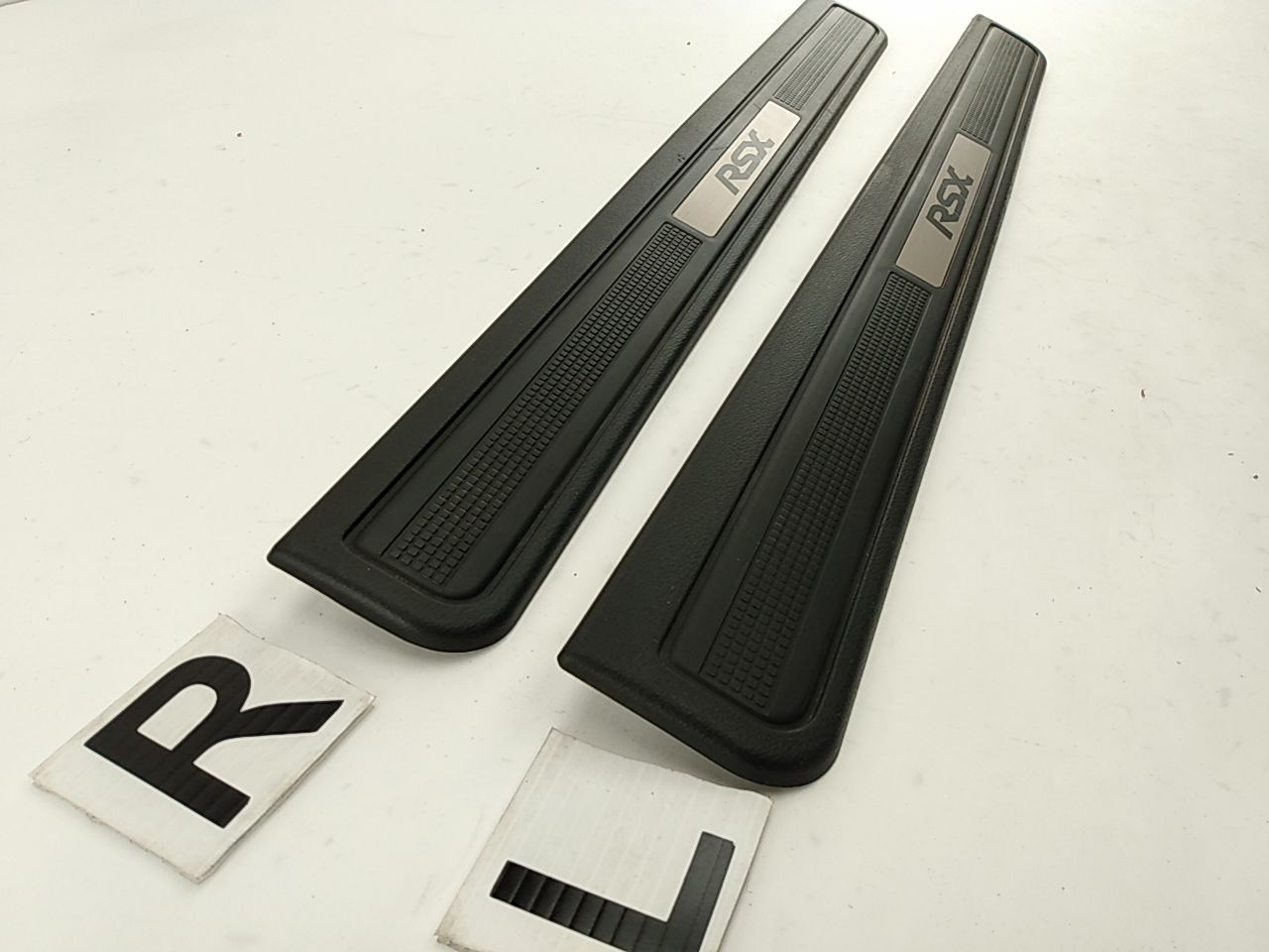 Acura RSX Pair Of Exterior Door Sill Step Plate Trims