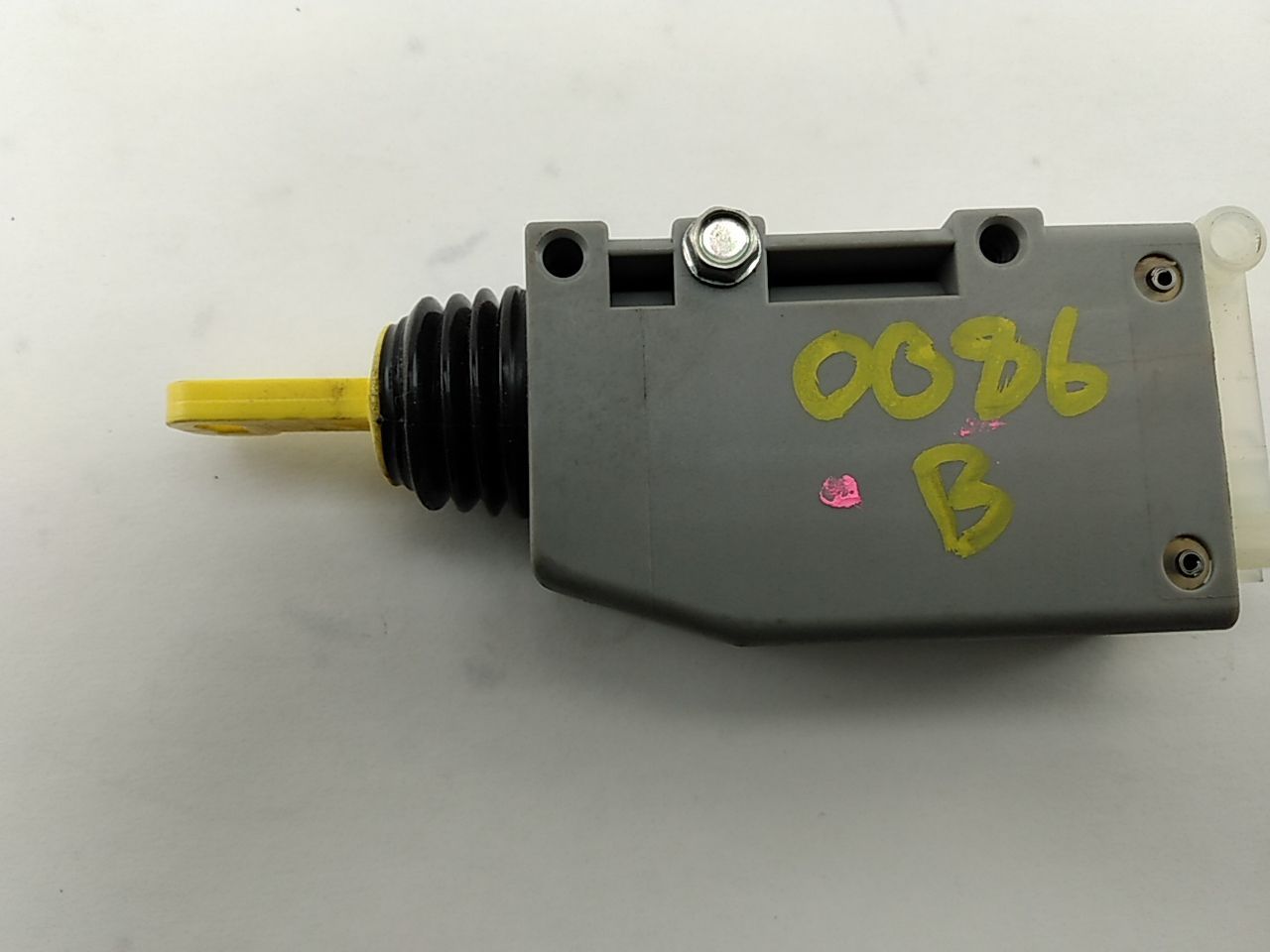 Saab 9-5 Trunk Lock Actuator