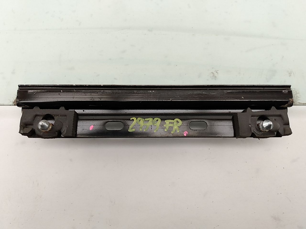 Jeep Liberty Passenger Right Front Door Window Glass