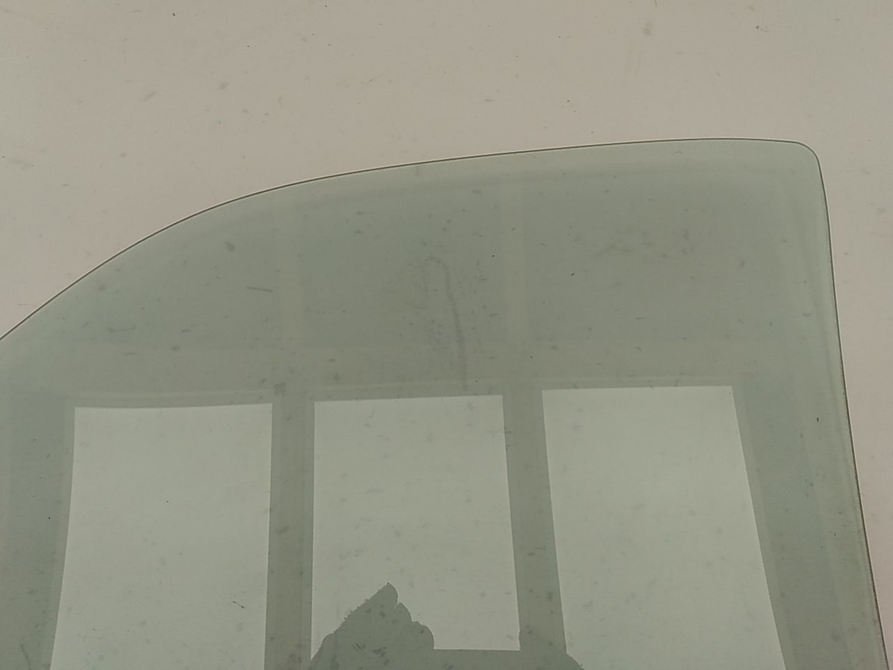 Jeep Liberty Passenger Right Front Door Window Glass