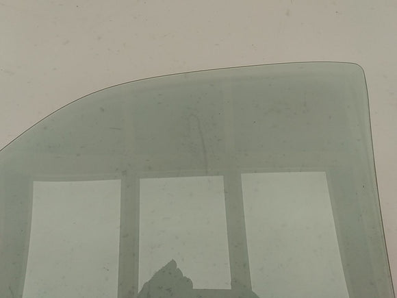 Jeep Liberty Passenger Right Front Door Window Glass