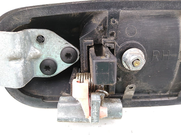 Jeep Liberty Passenger Right Front Exterior Door Handle