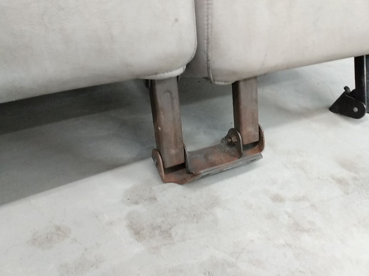 Jeep Liberty Complete Rear Seat Set