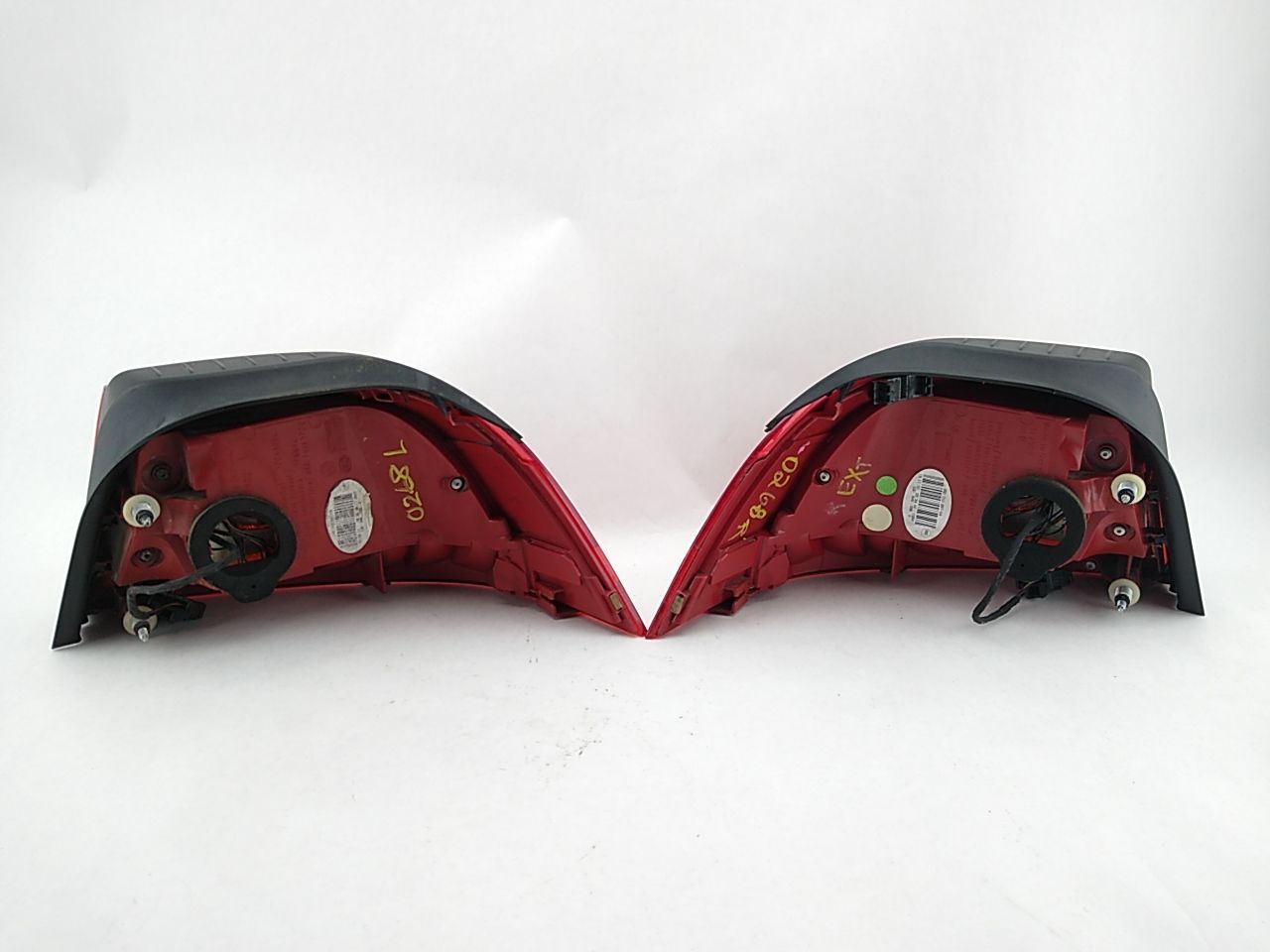 Volkswagen Eos Pair Of Tail Lights - 0