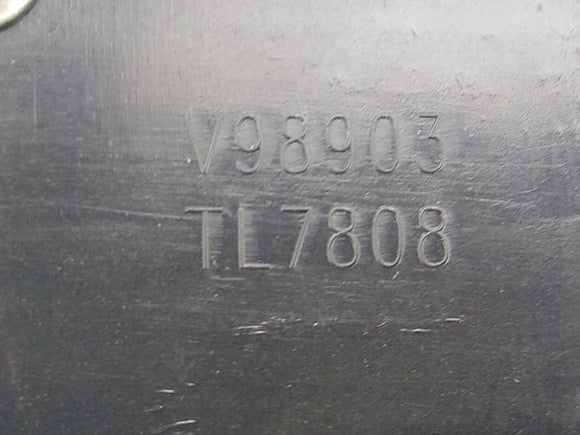 Jeep Liberty Front Center Dome Light