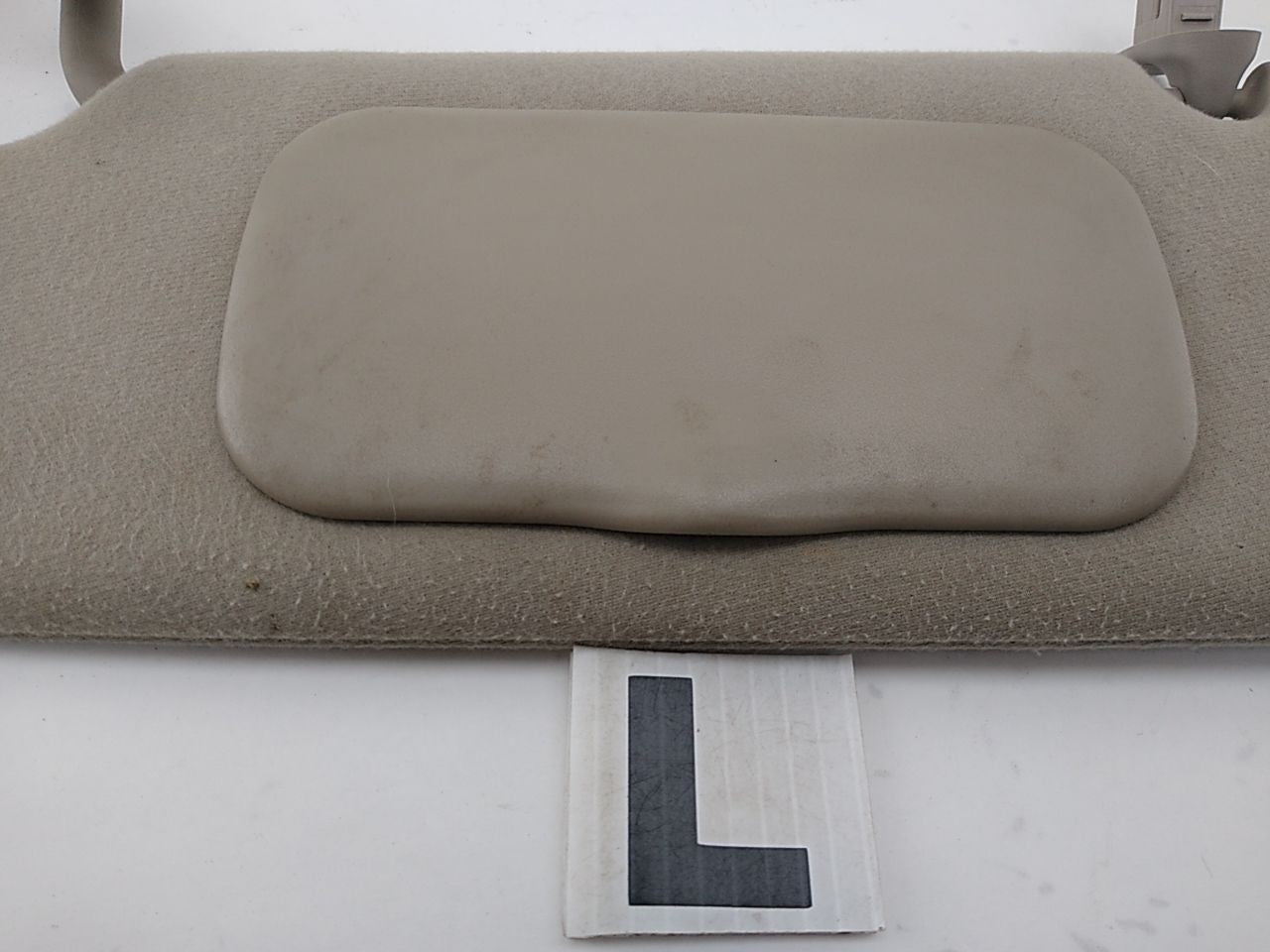 Jeep Liberty Pair Of Sun Visors